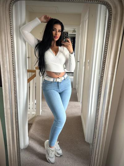 MISTRESS MADDISON